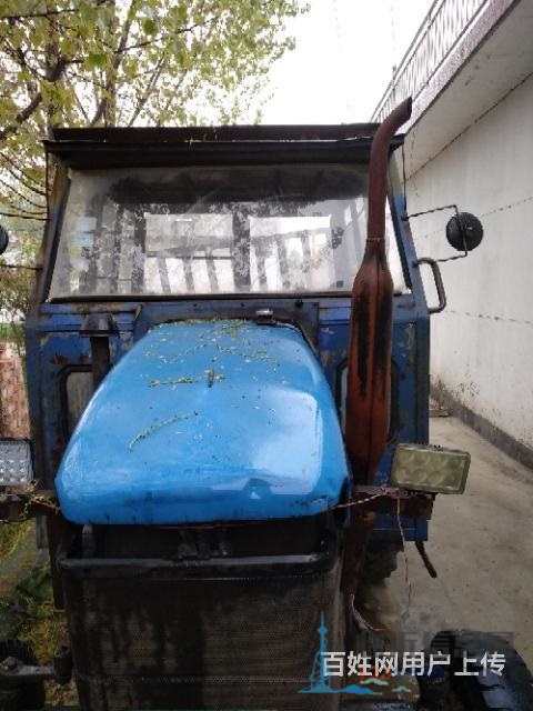 拖拉機(jī)