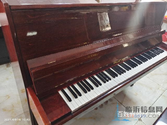 特價(jià)處理鋼琴一臺(tái)