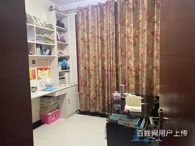 35中 汀香郡 電梯洋房 環(huán)境幽靜 復(fù)式 戶型好 420萬
