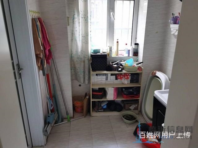 錦繡藍(lán)山 精裝三室兩廳 客廳通陽臺(tái) 證滿五年