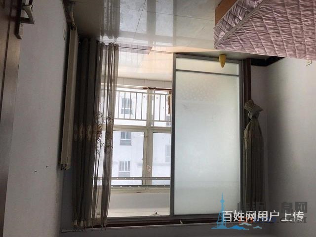 盛世春天 三室兩廳 客廳通陽(yáng)臺(tái) 采光無(wú)遮擋