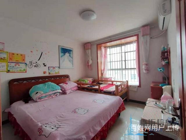 盛世春暉 精裝三室兩廳 證過二帶車位儲(chǔ)藏室