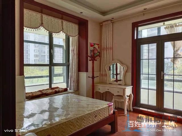 五洲華府邊戶，豪華裝修，院子150平，實用面積600多平