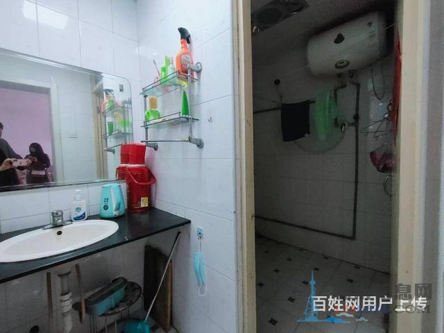 免 稅，真實圖片，低樓層撿漏三室，全明戶型，好采光，新華家園