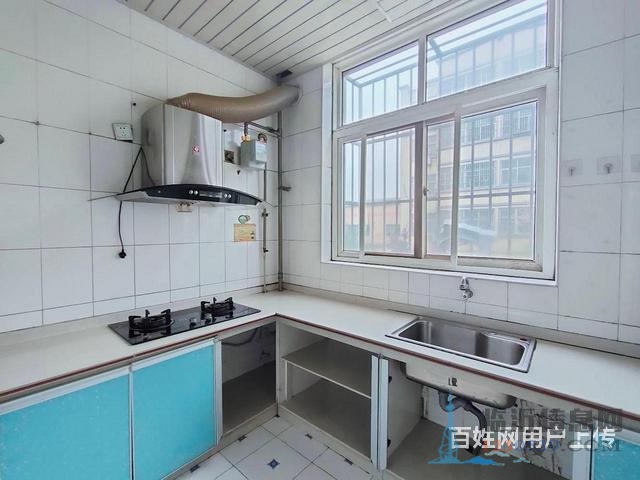 免 稅，真實圖片，低樓層撿漏三室，全明戶型，好采光，新華家園