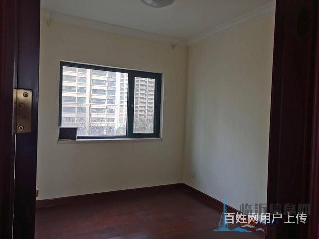 恒大綠洲大三室兩衛(wèi)一口價(jià)85
