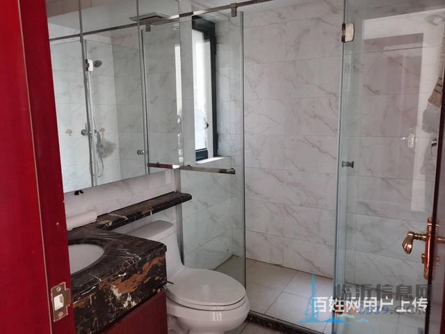 恒大綠洲大三室兩衛(wèi)一口價(jià)85