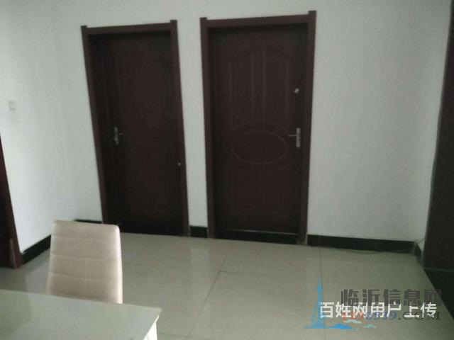 盛世陽光 市政供暖 帶車庫 免 稅 三室 好樓層