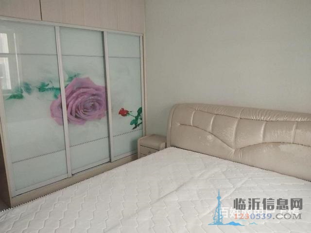 盛世陽光 市政供暖 帶車庫 免 稅 三室 好樓層