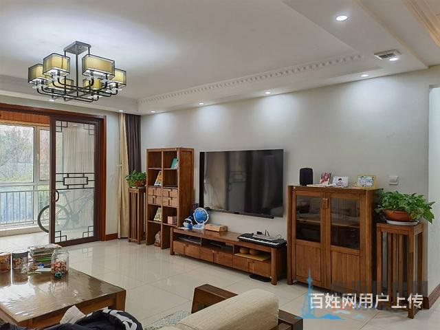 警察花園 證過(guò)二217平556萬(wàn) 樸園小學(xué)三十五中