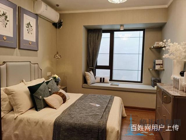 碧桂園聯(lián)手城投又一佳作翡翠外灘河景房奢享精裝四室兩廳兩衛(wèi)