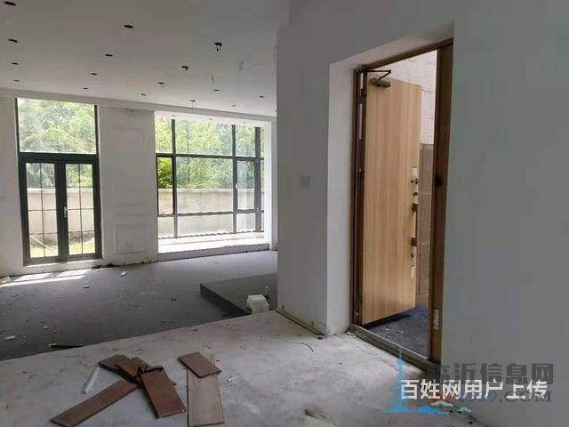 五洲華府別墅 大邊戶 帶超大庭院  實(shí)用面積600平 有證
