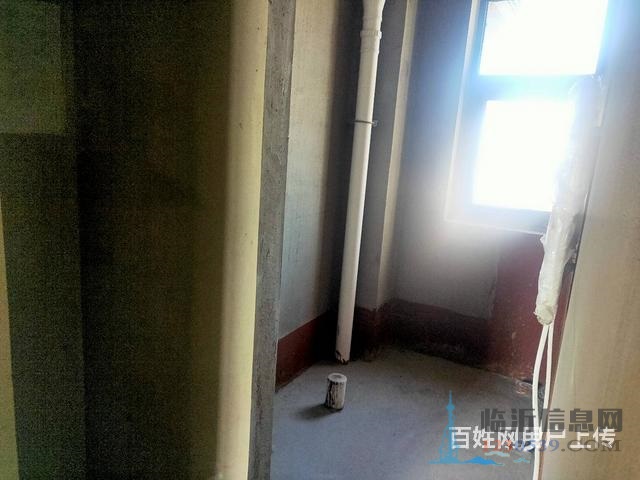 汀香郡 觀河大平層  中間樓層 毛坯  好戶型 35中