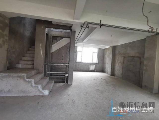 濱河國際聯(lián)排別墅 毛坯雙氣 雙車位車庫 臨水榭華庭奧林匹克
