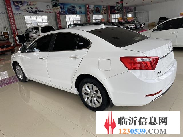 海馬M8 2015款 1.8T 手自一體 豪華型