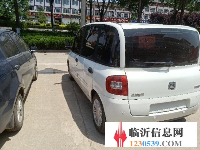 眾泰 眾泰M300 2010款 1.6 手動(dòng) 汽油 6座豪華