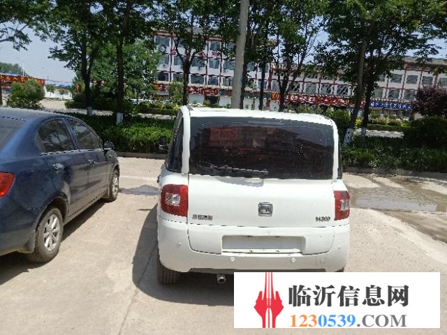 眾泰 眾泰M300 2010款 1.6 手動(dòng) 汽油 6座豪華