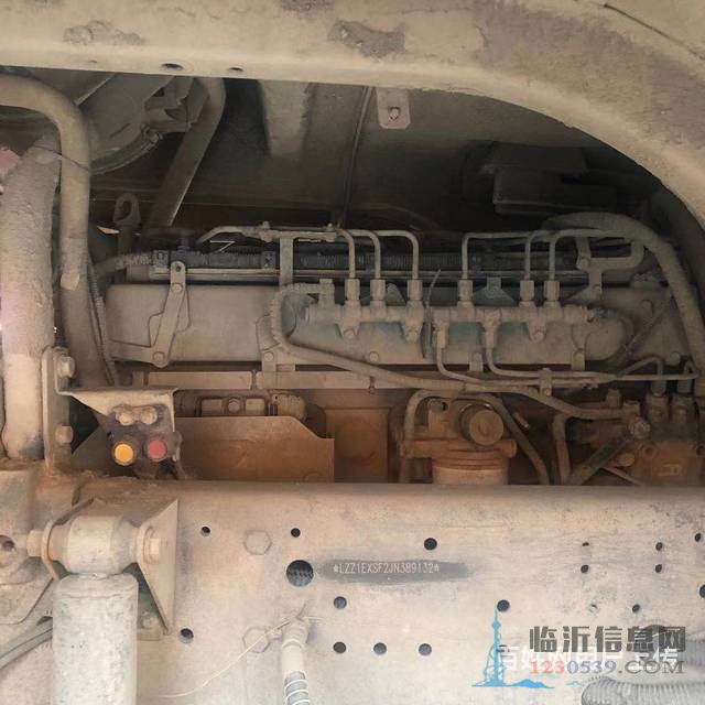 臨沂18年二手豪沃自卸車8米田字格大箱國五精品車