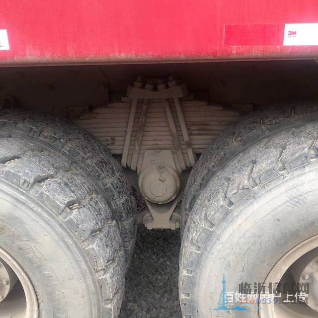 臨沂18年二手豪沃自卸車8米田字格大箱國五精品車