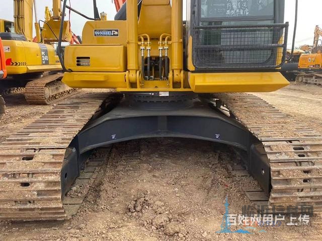 轉(zhuǎn)讓二手挖掘機(jī)小松220-8MO手續(xù)全質(zhì)保兩年包送
