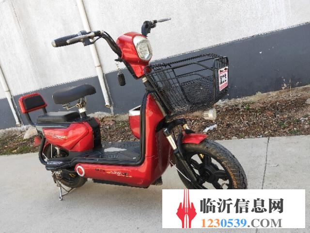 低價轉(zhuǎn)讓大電池富士達電動車