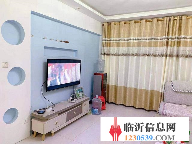 精裝市政供暖 三室 寶麗鳳凰城  帶車庫(kù) 學(xué) 校在門口