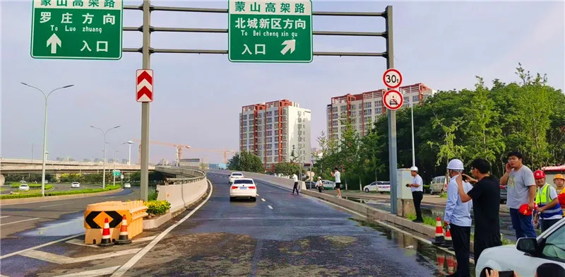 剛剛，通車