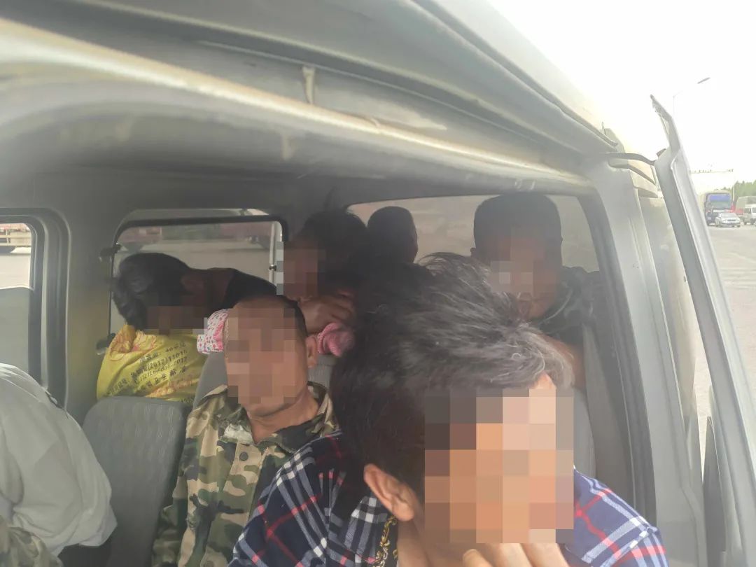 1個敢開，11個敢坐！駕駛證超分注銷仍駕車！ | 一線微觀