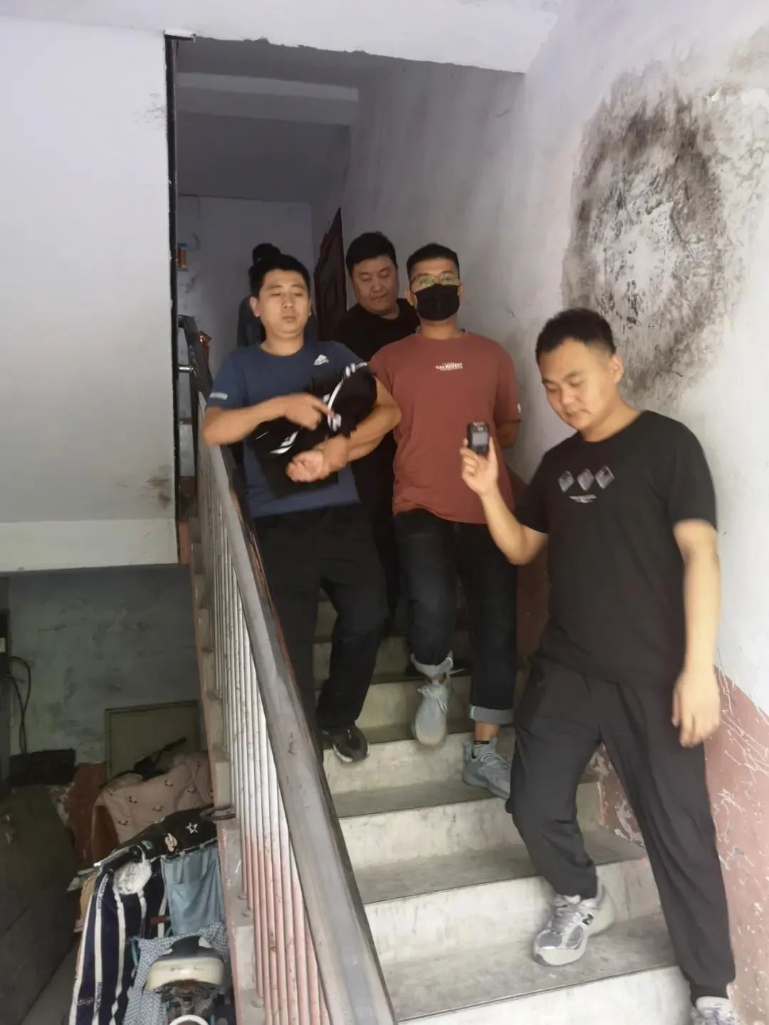 臨沂警方抓獲1071人，排名全省第一，都是因?yàn)樵p騙