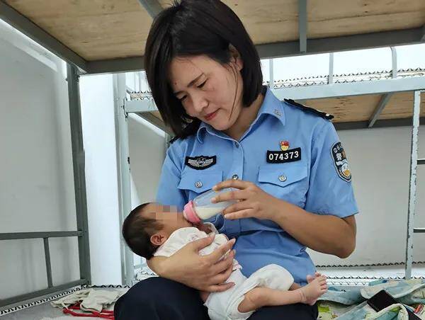 臨沂野外發(fā)現(xiàn)一棄嬰 民警化身“臨時(shí)父母”悉心照顧 呼吁知情群眾向警方提供有價(jià)值的線索