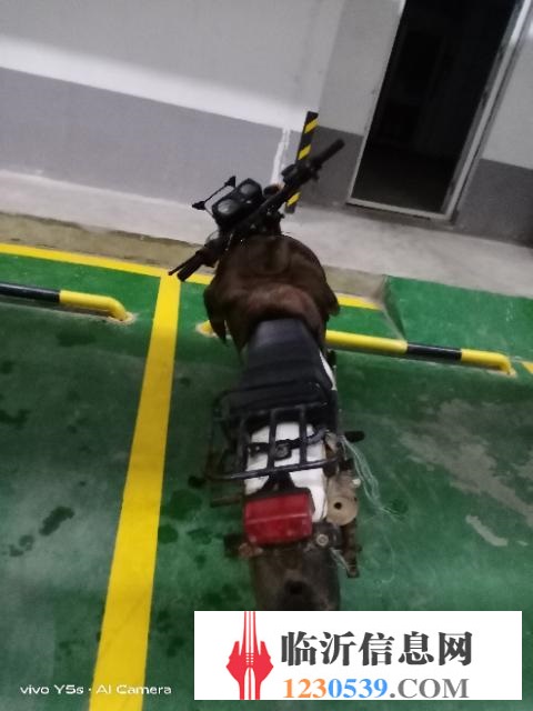 大白菜越野摩托車