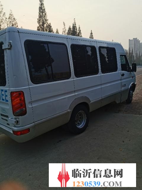 轉(zhuǎn)讓17坐依維柯寶迪