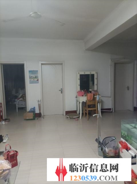 筒裝修3室2廳都朝陽水電暖汽齊全