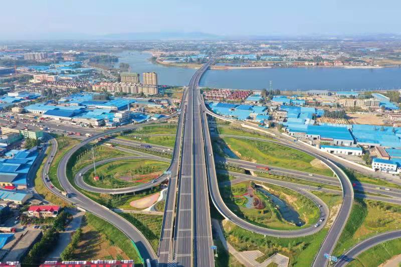 全面開工建設(shè)2條高速公路，臨沂公路事業(yè)提質(zhì)增速駛?cè)肟燔嚨? inline=