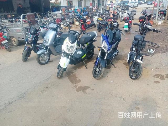 精品二手電動(dòng)車(chē)三輪車(chē)摩托車(chē)