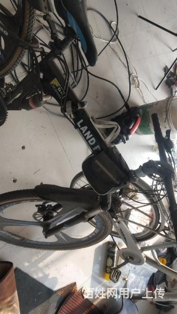名牌路虎山地車