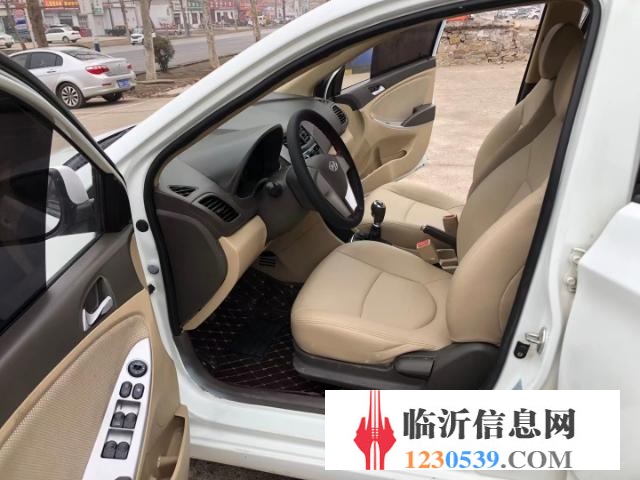 13年現(xiàn)代瑞納，發(fā)變完美，