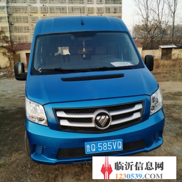急轉(zhuǎn)多輛商務(wù)大面包車