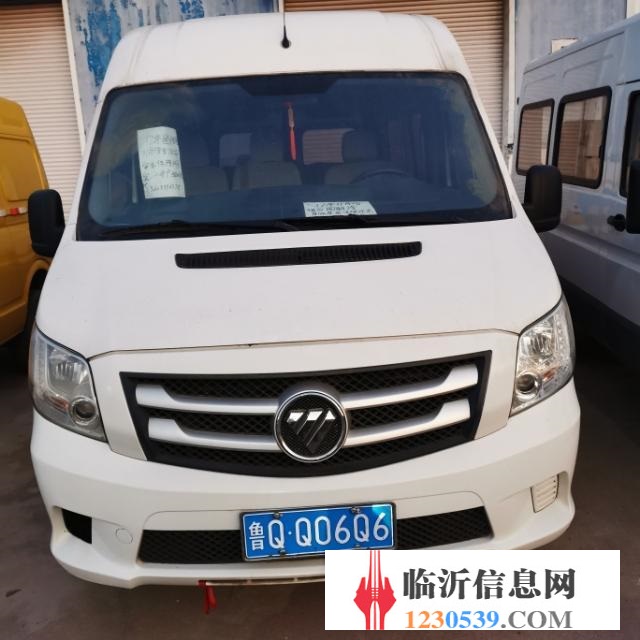 急轉(zhuǎn)多輛商務(wù)大面包車