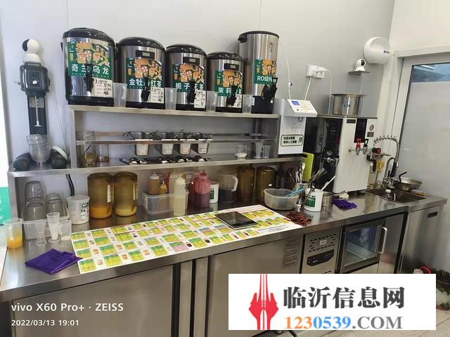 南坊九州購(gòu)物中心一樓 莫沫南路奶茶店轉(zhuǎn)讓