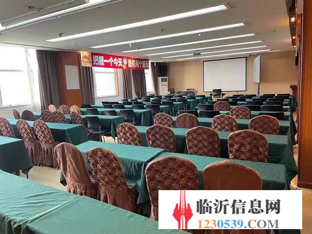 通達(dá)路與電廠路沿街大型連鎖酒店整體轉(zhuǎn)讓（精致裝修）