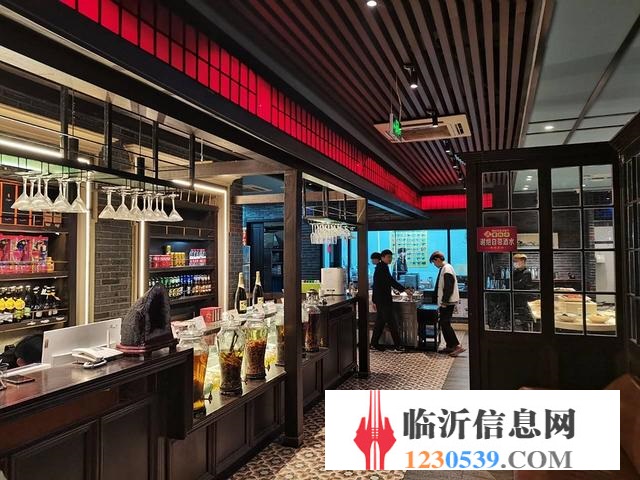 蘭山區(qū)繁華地段餐飲店超低價急轉(zhuǎn)
