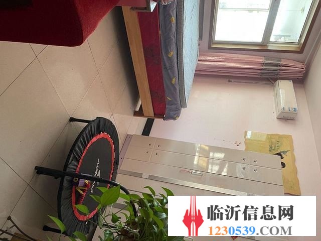 門口小學(xué)50 米不到  40中 門口公園政府周邊配套齊全物業(yè)