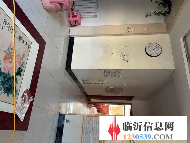 門口小學(xué)50 米不到  40中 門口公園政府周邊配套齊全物業(yè)