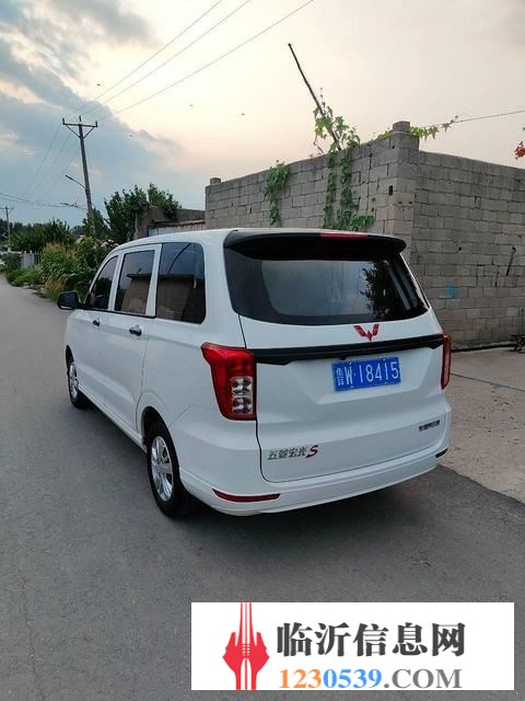 2019年五菱宏光S新款精品，2萬(wàn)多點(diǎn)