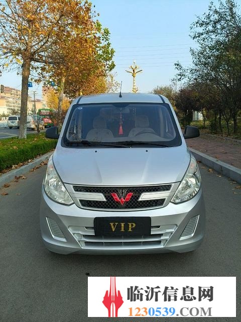18年極品一手五菱榮光V，五座五座五座，全車原版，