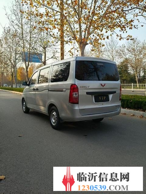 18年極品一手五菱榮光V，五座五座五座，全車原版，