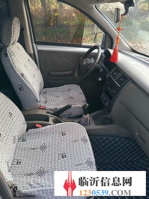 18年極品一手五菱榮光V，五座五座五座，全車原版，